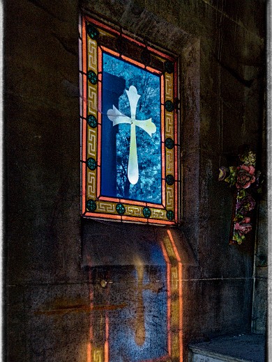 Window of an grave in Pere la Chaise