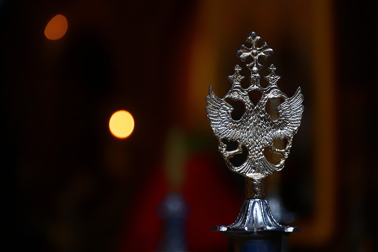 Head of separation pole in an orthodox church